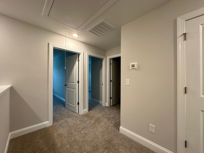 Level 3 hallway - 579 Forestville Rd