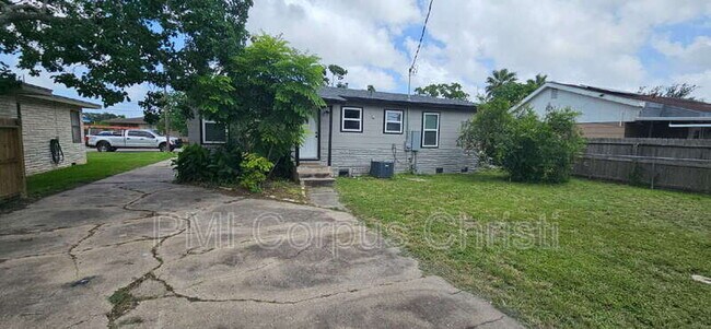 Building Photo - 638 Sharon Dr