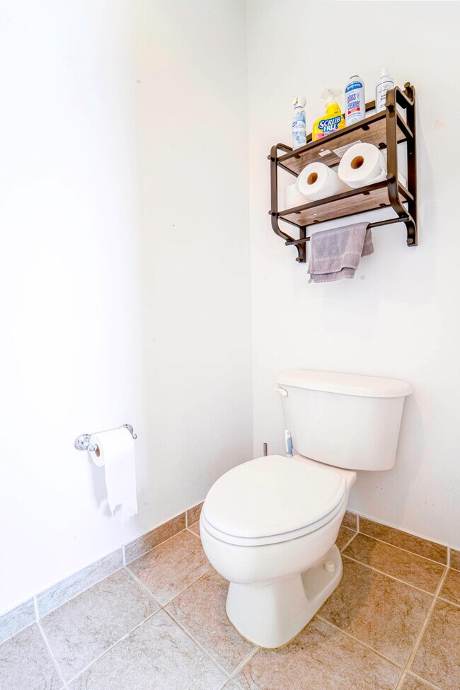 Building Photo - 2177 SW Cape Cod Dr