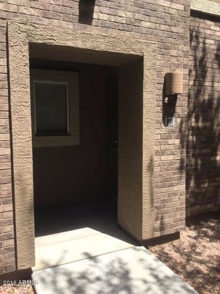 Building Photo - 18250 N Cave Creek Rd