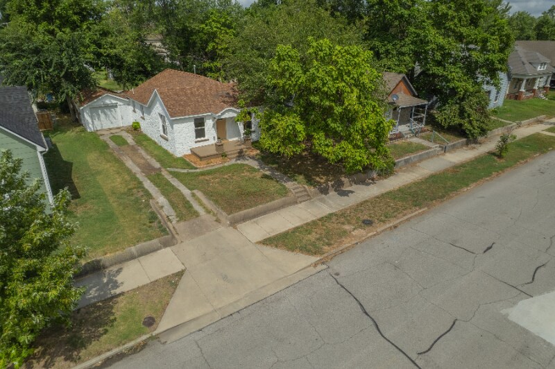 Building Photo - 2118 S Jackson Ave