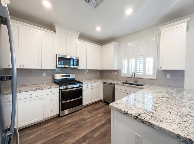 Building Photo - 2153 Lake Range Wy