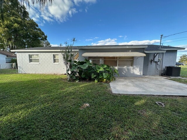 Building Photo - Lakeshore Gem with 3 Bedrooms and 2 Full Bathrooms in St. Cloud!