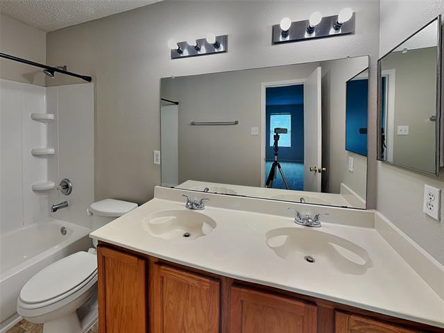 Building Photo - 5709 Addington Dr