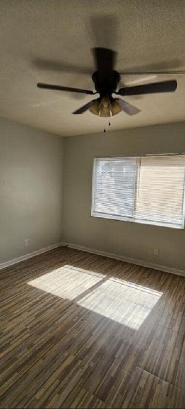 Building Photo - 1420 SE 4th Ave