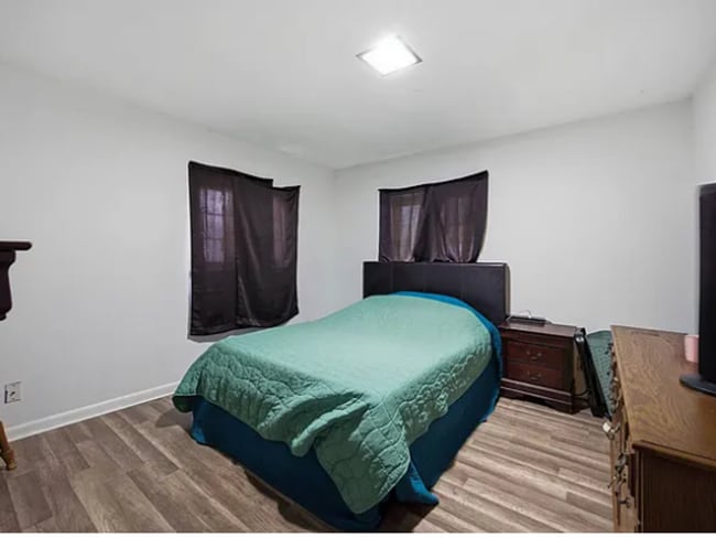 Building Photo - 2 Bed, 1 Bath Unit - Chanute KS