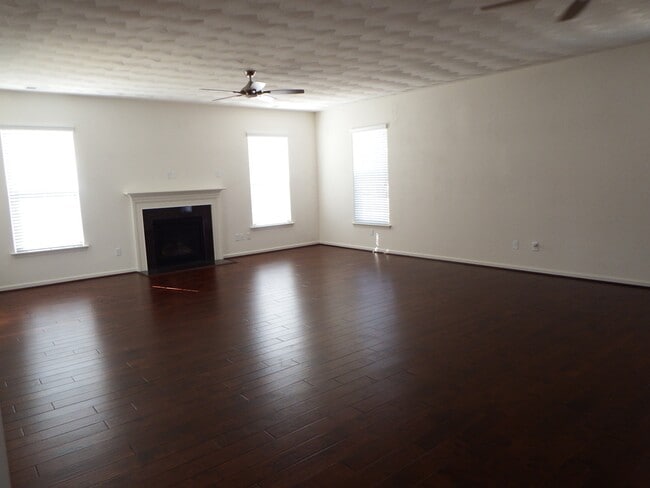 Building Photo - 4022 Kingston Pkwy