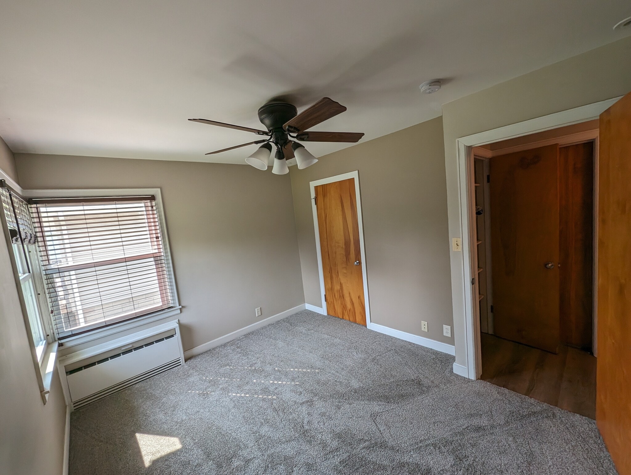 Bed #2 - 205 E Madison St