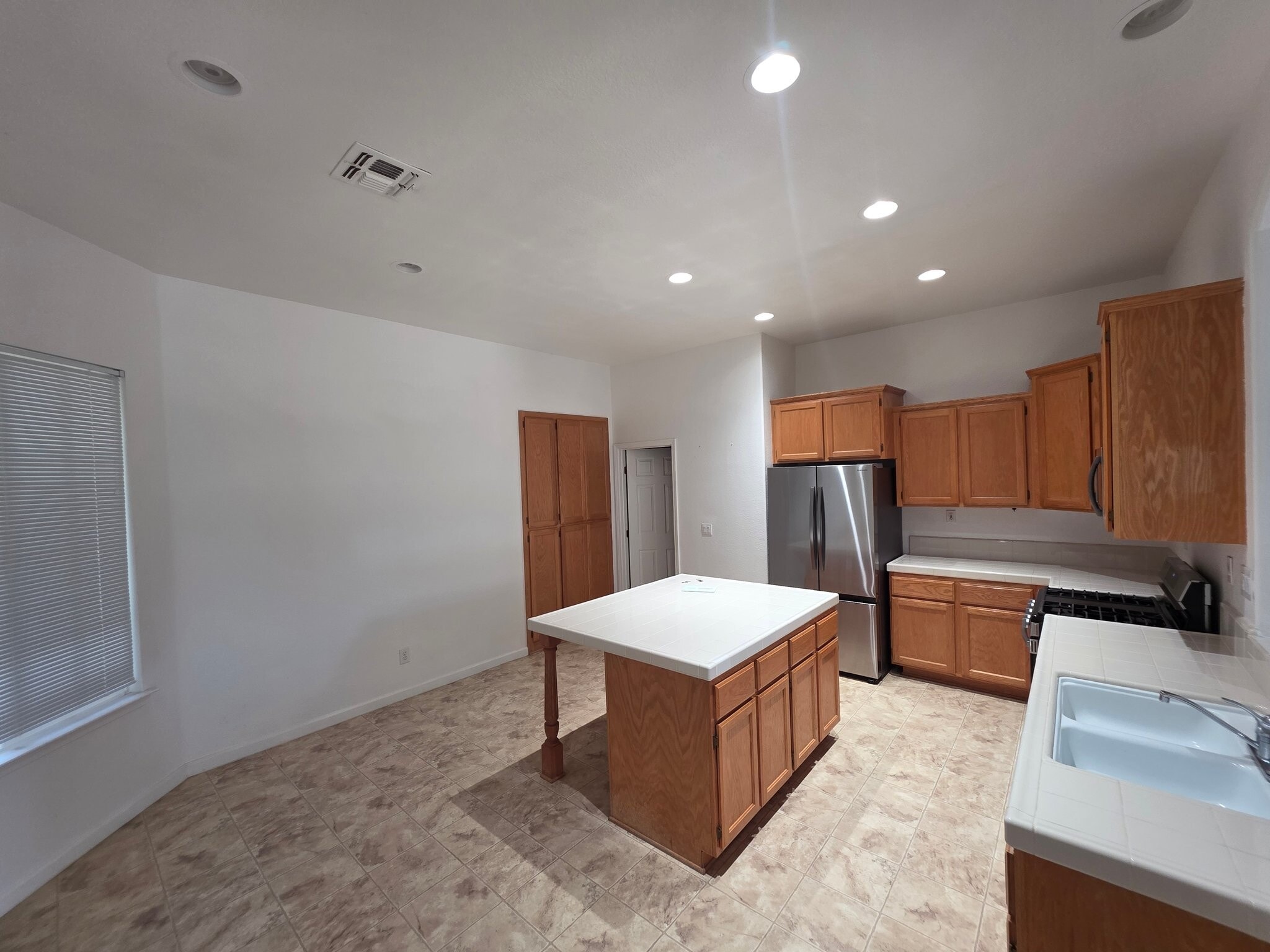 Building Photo - 2271 Celtic Dr