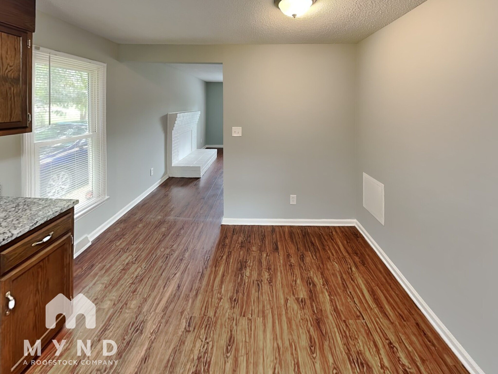 Building Photo - 112 Pineview Ct