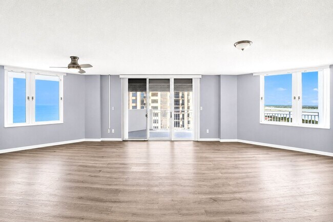 Building Photo - 3047 S Atlantic Ave