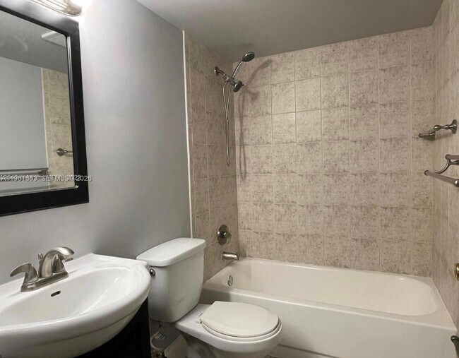 Building Photo - 5200 NW 31st Ave