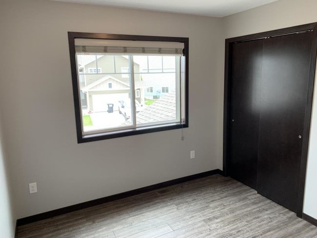 Building Photo - 1525 Ohana Ave