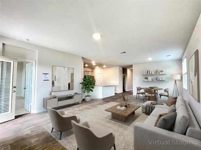 Building Photo - 467 Evergreen Sumac Lp