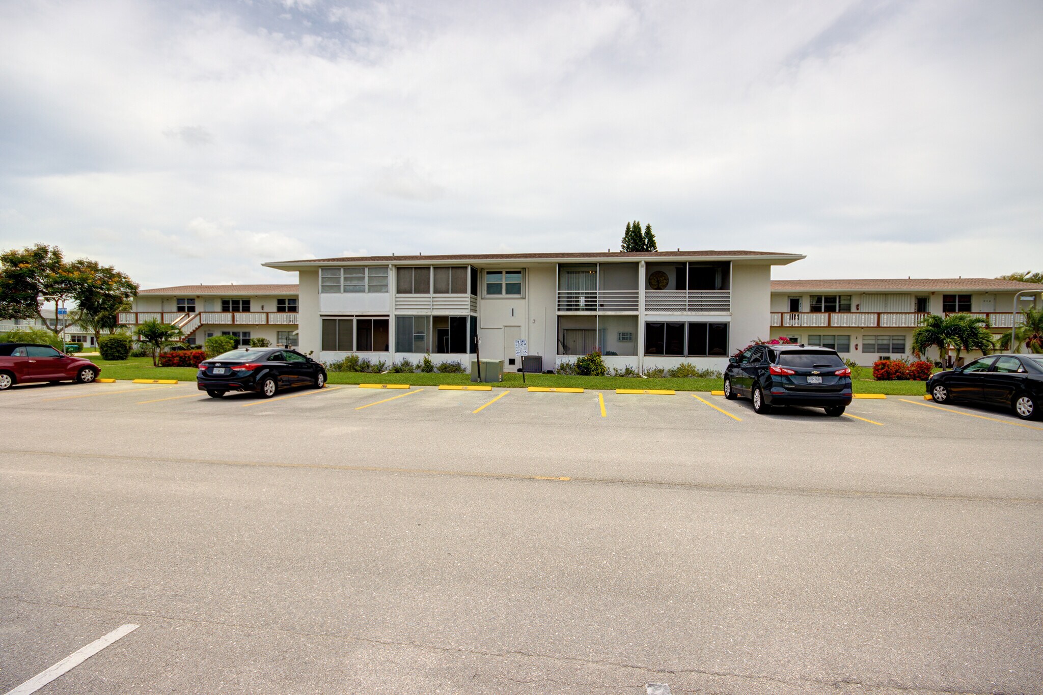 Building Photo - 211 Easthampton I