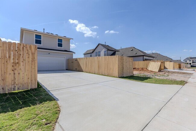 Building Photo - 120 Hartson Dr