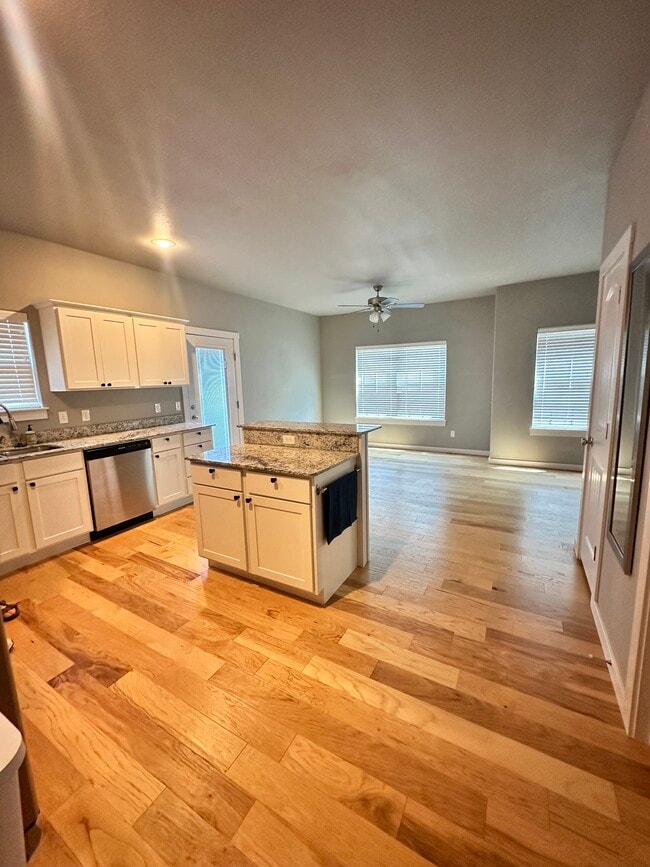 Building Photo - 2788 W Cottonwillow Way