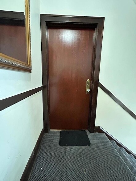 Building Photo - 6332 N Francisco Ave