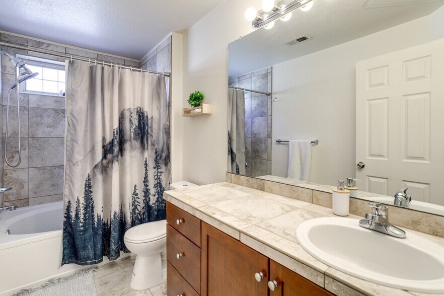 Building Photo - 5800 Tower Rd