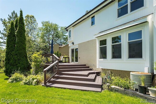 Building Photo - 30384 Castleford Ct