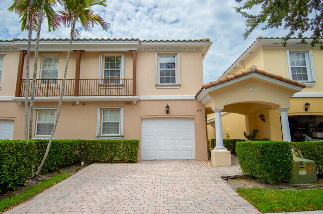 Building Photo - 504 Capistrano Dr