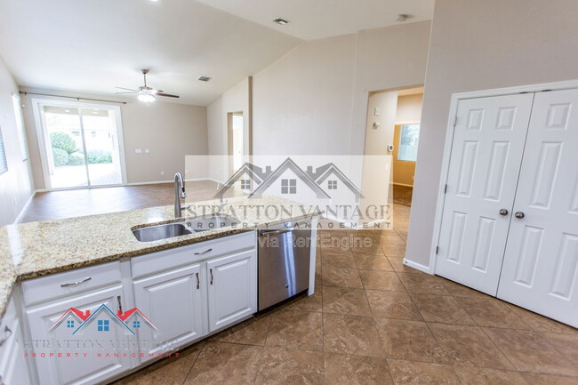 Building Photo - 7465 E Osage Ave