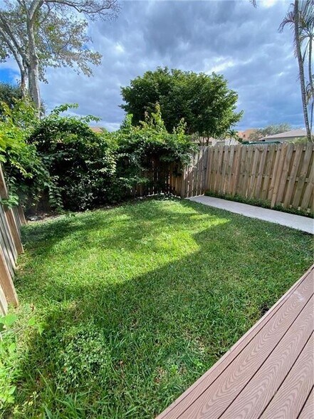 Building Photo - 13292 NW 5th St