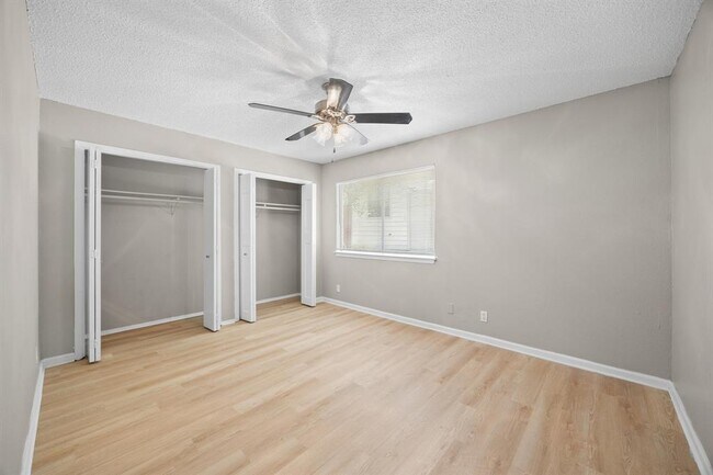 Building Photo - 8903 Parkfield Dr
