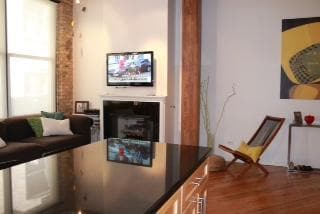 Building Photo - 226 N Clinton St