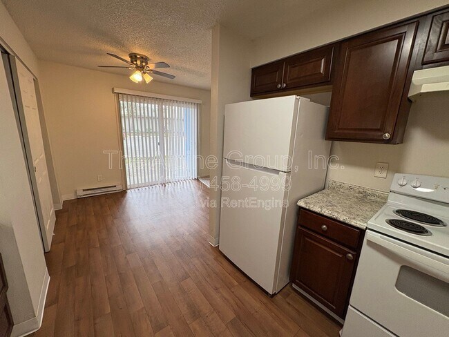 Building Photo - 17890 SW Alexander St