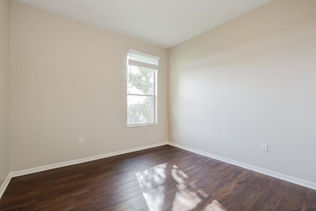 Building Photo - 2802 Palmyra Ct