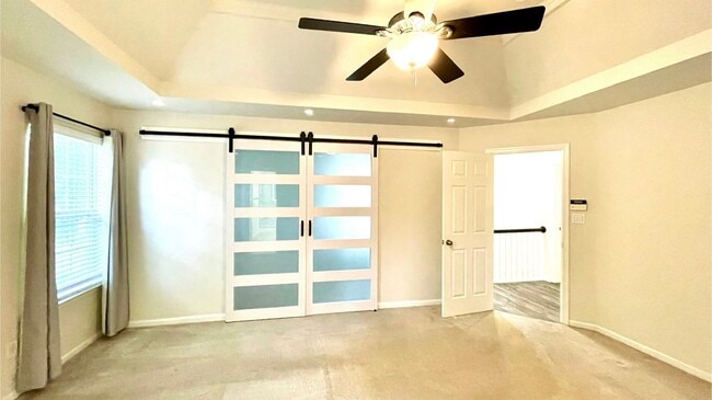 Building Photo - 6207 Oaken Gate Dr S