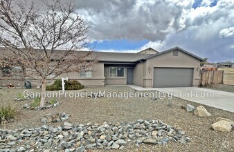 Building Photo - 4941 N Viewpoint Dr