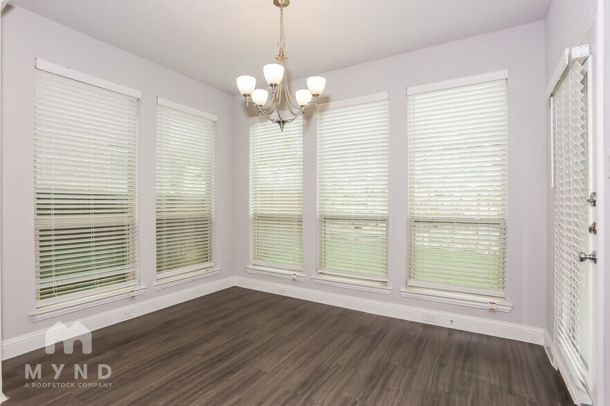 Building Photo - 3121 Damsel Sauvage Ln