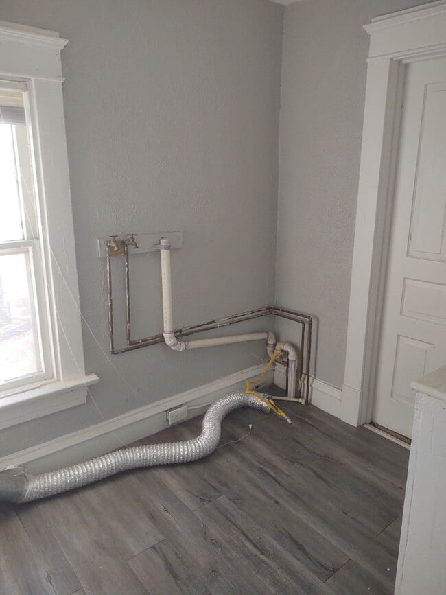 Building Photo - SW 619/621 23rd St