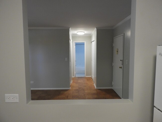 Building Photo - 511 1st St N