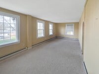 Building Photo - 35 Terrace Dr