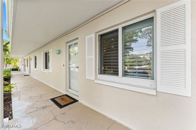 Building Photo - 3001 Sandpiper Bay Cir