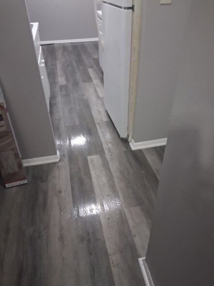 Building Photo - 14835 Euclid Ave