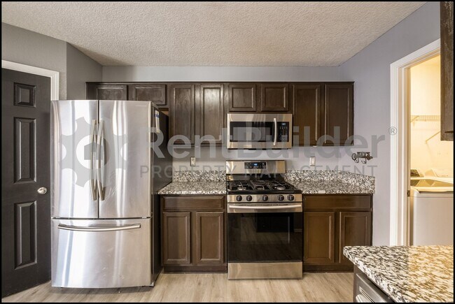 Building Photo - CALL US TODAY AT (505) 808-6467 TO SCHEDUL...