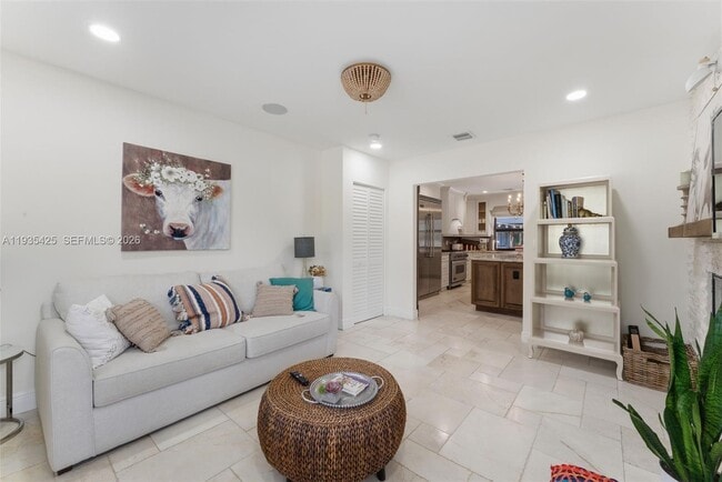 Building Photo - 9890 SW 138th St