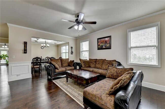Building Photo - 2205 Copperfield Dr