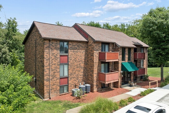 Building Photo - Monroeville Apartments at Deauville Park