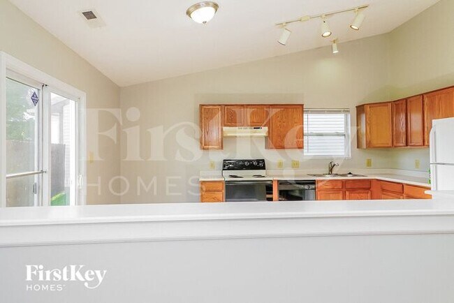 Building Photo - 2431 Copper Hill Dr
