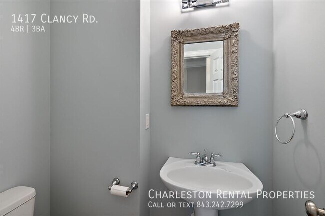 Building Photo - 1417 Clancy Rd