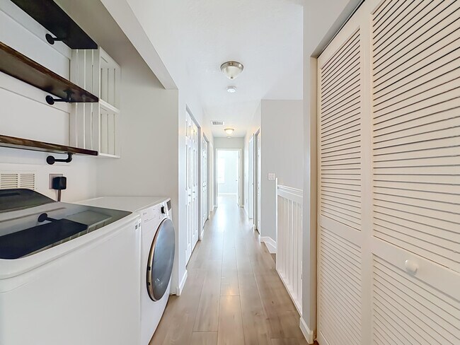 Building Photo - 57 Atwell Dr