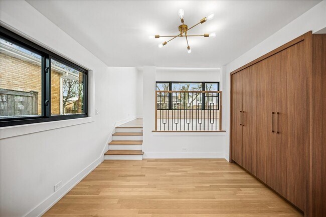 Building Photo - 626 Barberry Rd