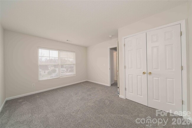 Building Photo - 2116 Sebastiani Dr