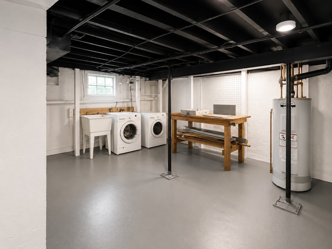 Building Photo - Classic Charm Meets Modern Updates in This Spacious Home ?