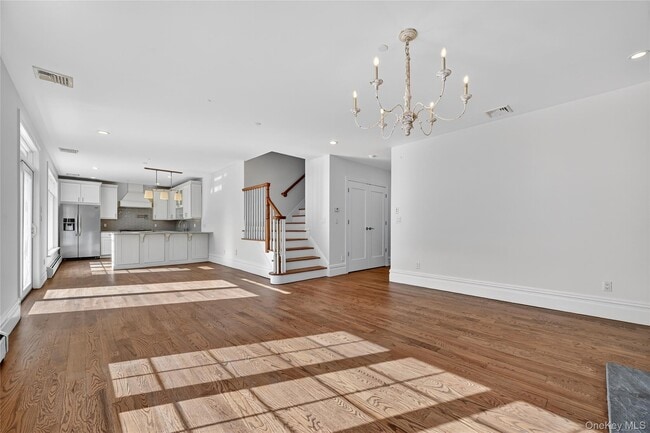 Building Photo - 165 Piermont Ave